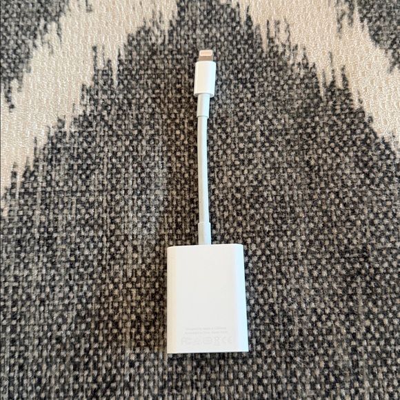 Apple SD Card - Picture 2 of 2